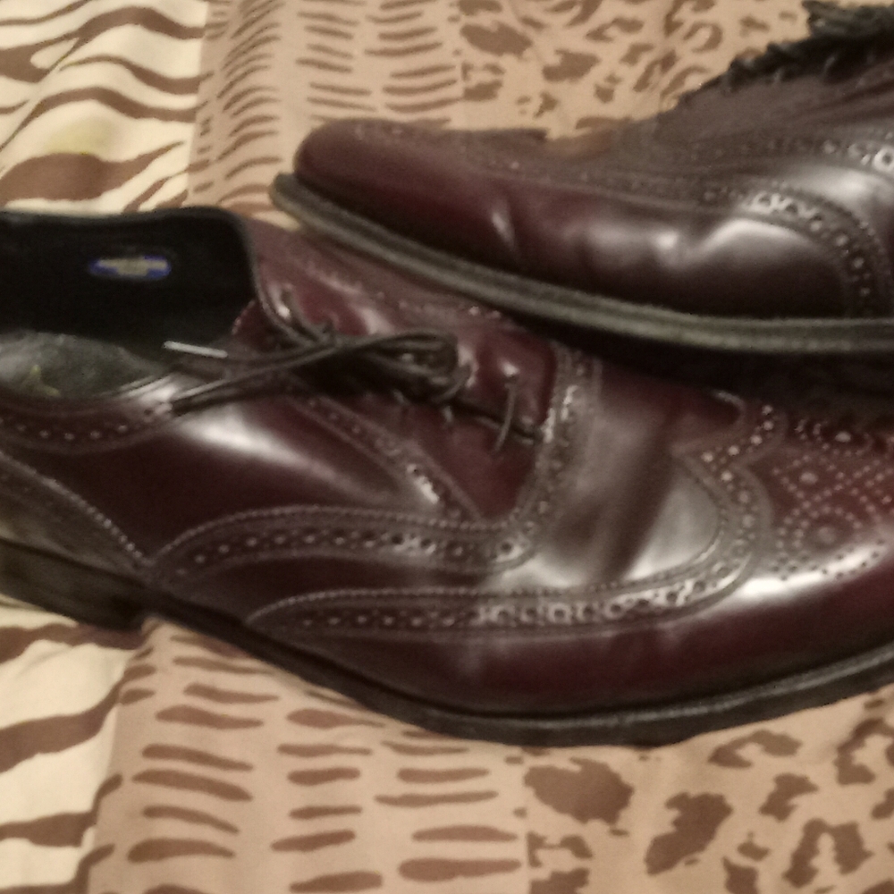 Dress shoes